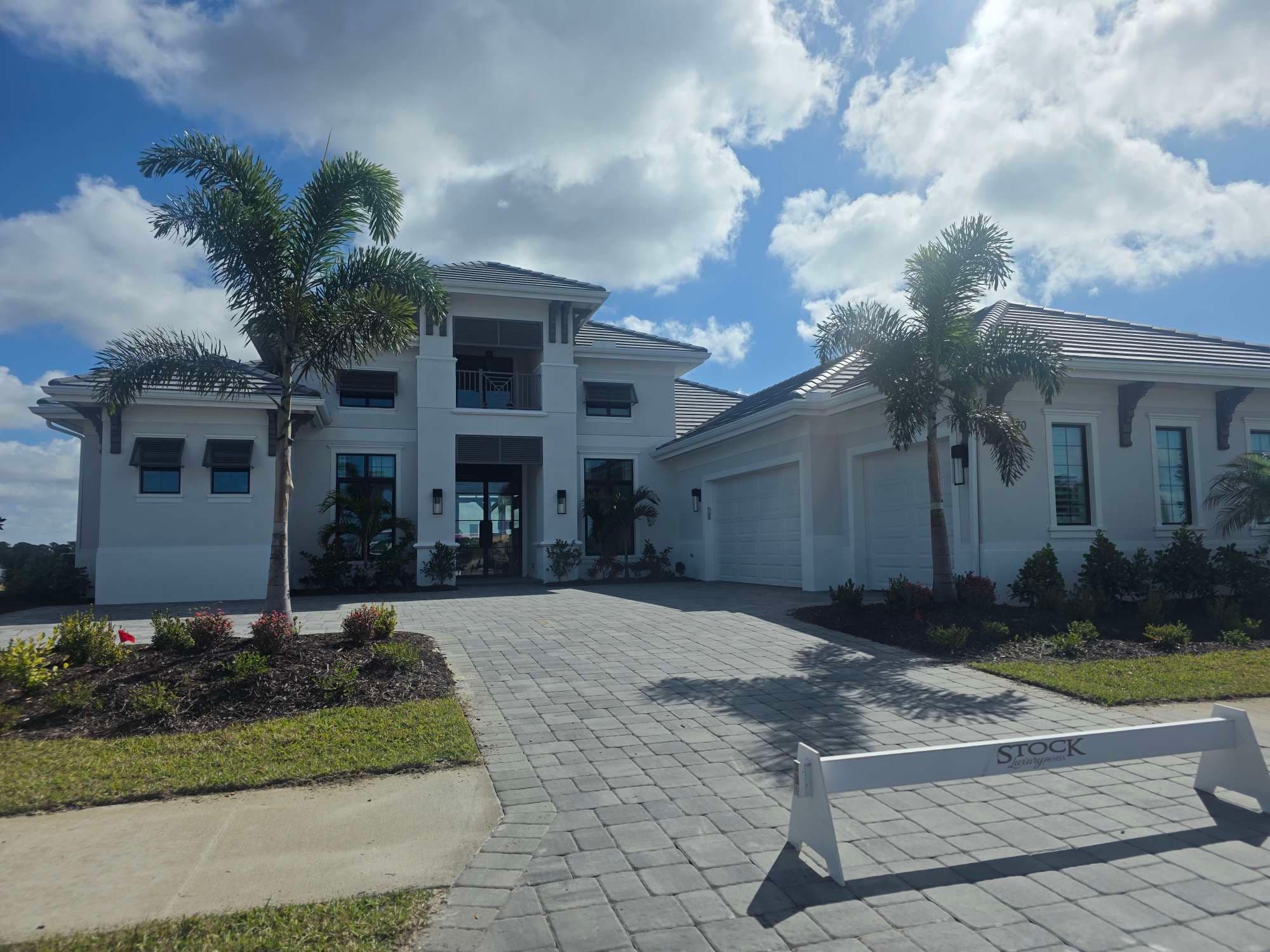 exterior painting lakewood ranch by Gold Lion Painting Inc for Lakewood Ranch