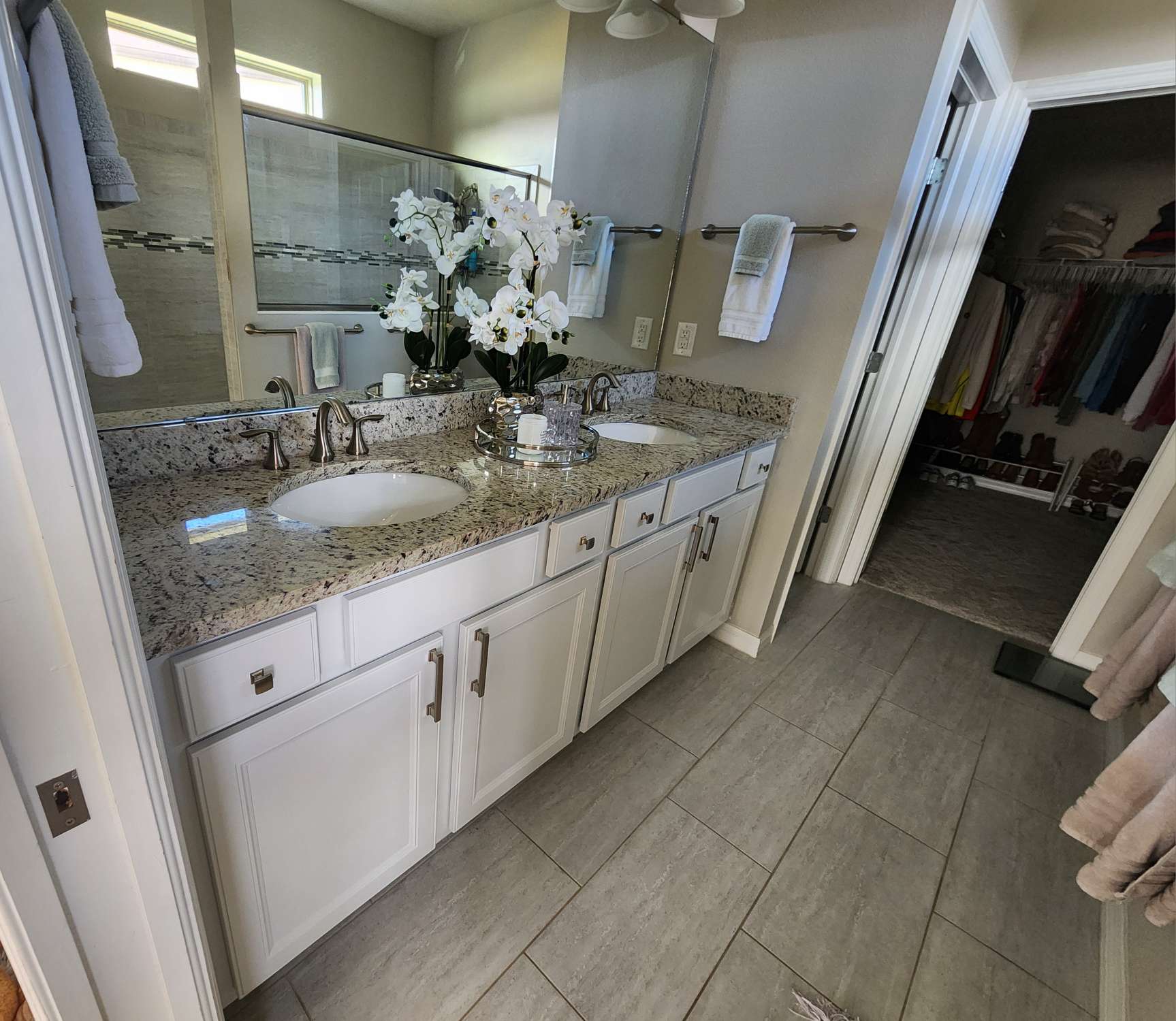 cabinet refinishing ellenton florida by Gold Lion Painting Inc for Ellenton