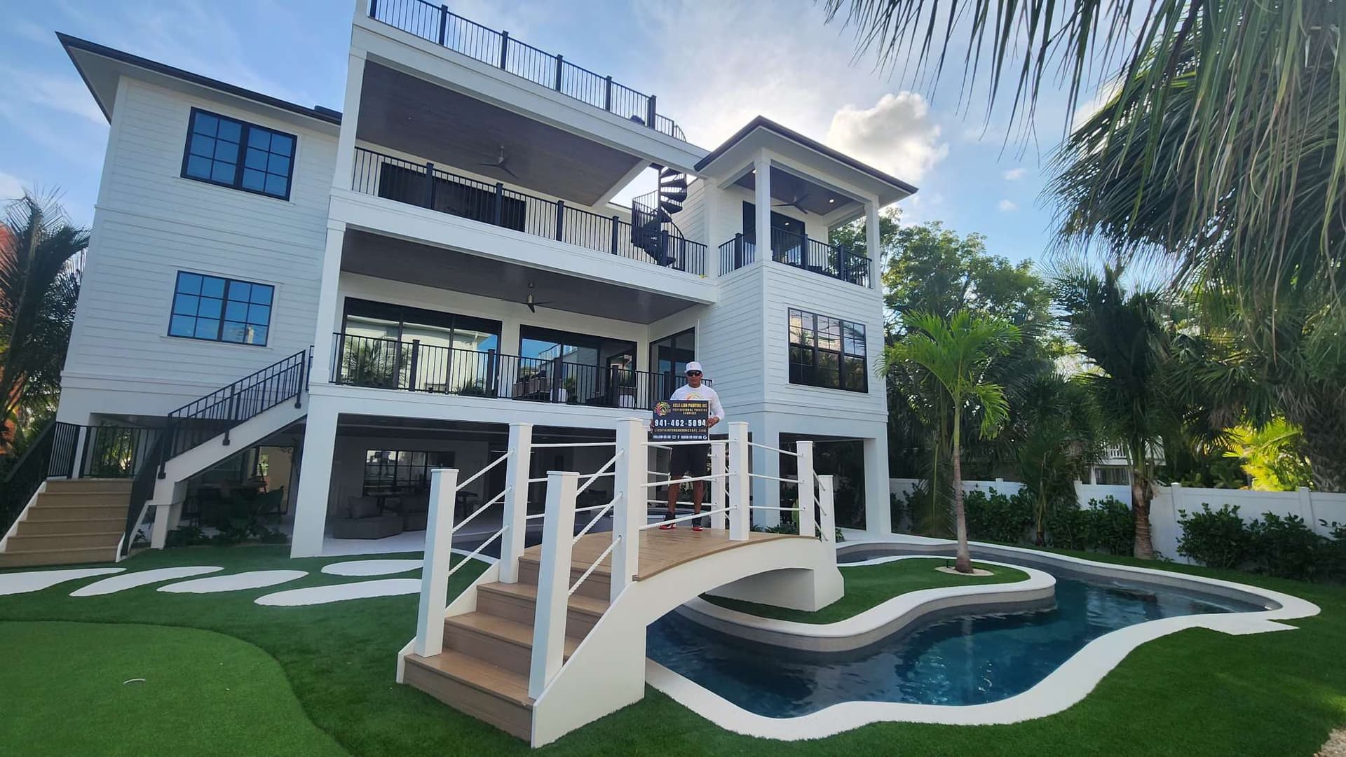 Luxury exterior painting in Holmes Beach